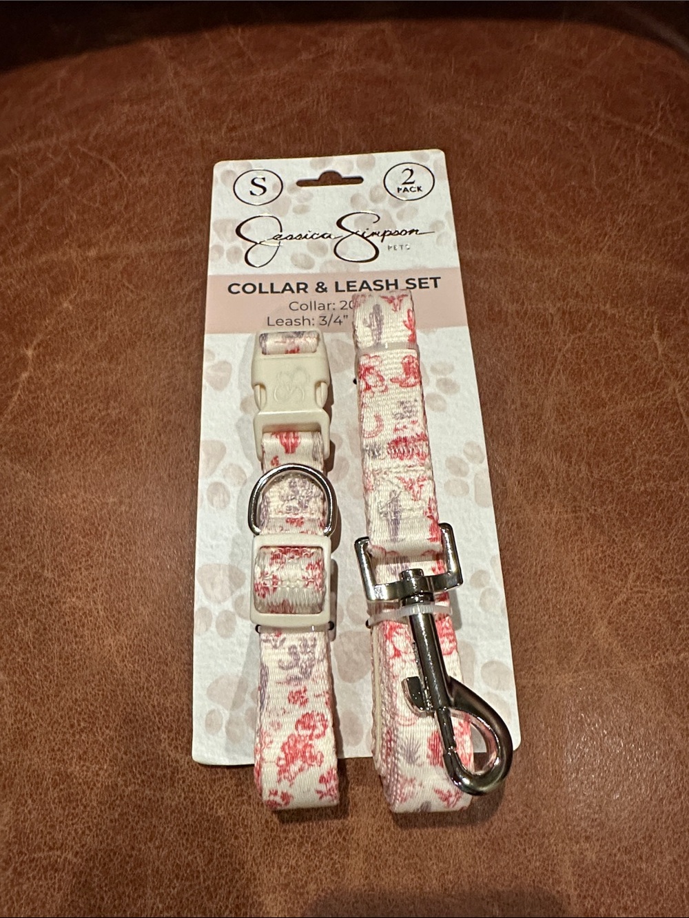 Jessica Simpson Cream Collar and Leash Set with Pink Western Floral Print